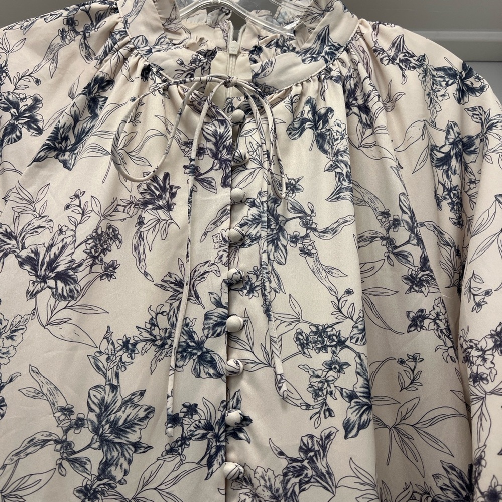 Dainty Jewells White and Blue Floral Dress - Picture 5 of 12